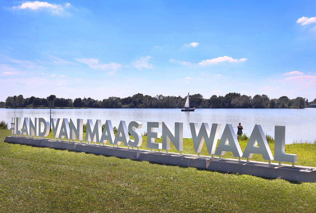 Land van Maas en Waal megaletters Klankbordgroep - Stichting Bureau Toerisme