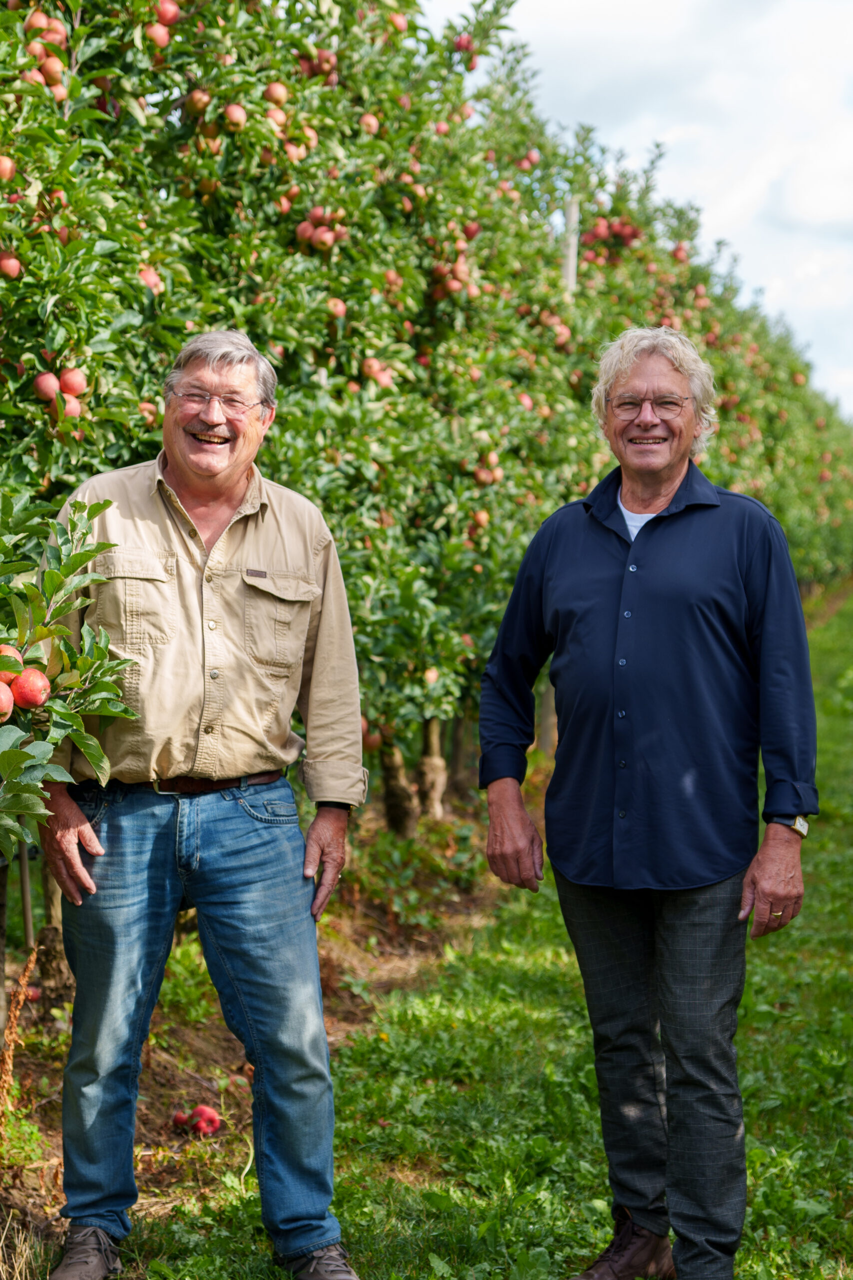De telers van Fruit NL tussen de appelbomen